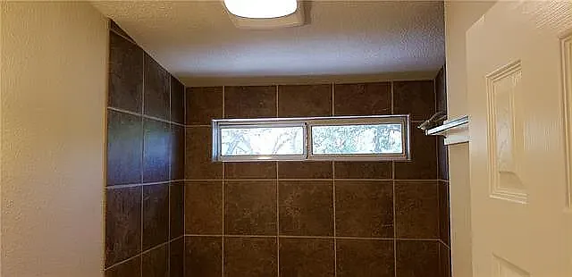 305 S Cougar Ave — Photo 34
