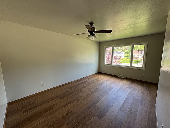 3rd image of 1700 N 18th Ave