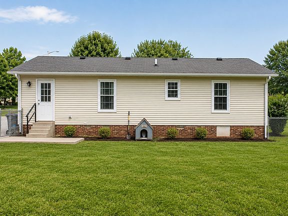 2nd image of 701 Herb Dr