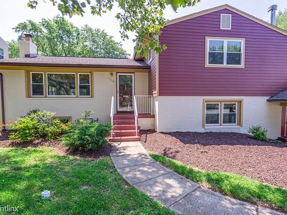 3rd image of 1718 Great Falls St