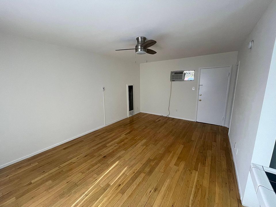 1st image of 1304 N Hayworth Ave APT 4