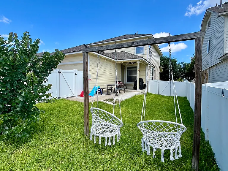 313 Lava Bed Dr — Photo 24