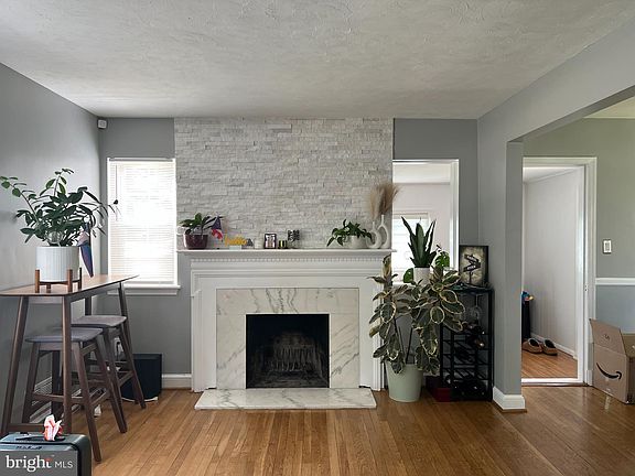 3rd image of 315 Marvin Rd