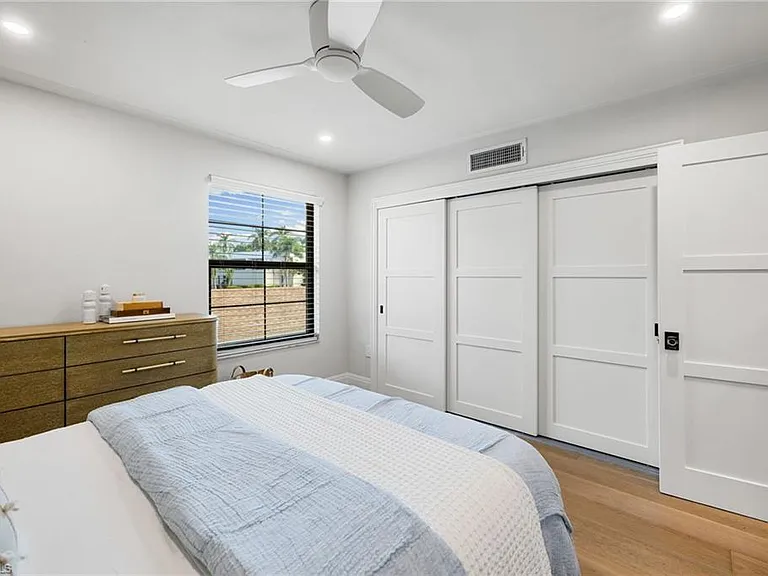 3135 Riviera Dr #B205 — Photo 29