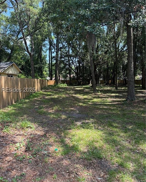 2nd image of 9 Garfields Way