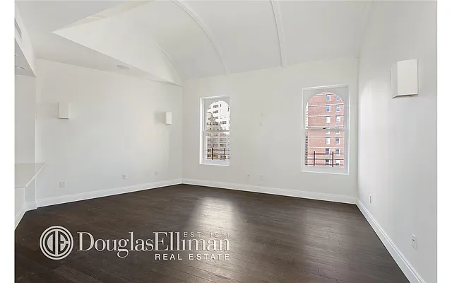 Rented by Douglas Elliman | media 35