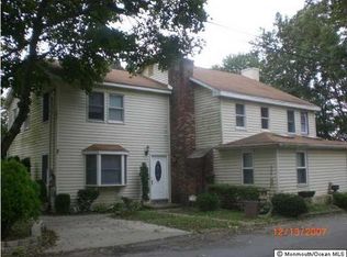 5 Clayton Rd, Howell, NJ 07731