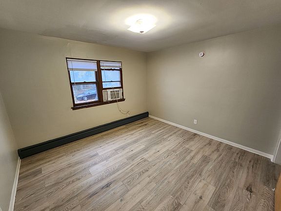 3rd image of 4906 Baring Ave APT 4