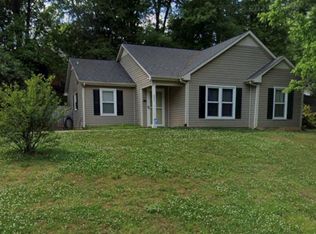 221 Auten Cir, Mount Holly, NC 28120