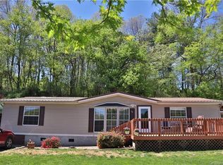 58 Rhodes St, Clyde, NC 28721