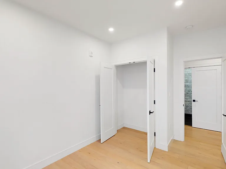 21 Buttonwood St #19 — Photo 3