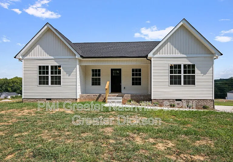 1014 Northside Dr — Photo 1