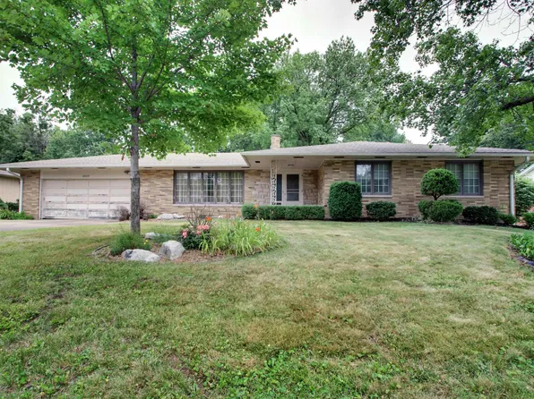 2005 Wilmar Dr, Quincy, IL 62301