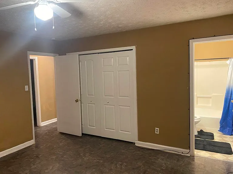 5133 Galbraith Cir — Photo 26
