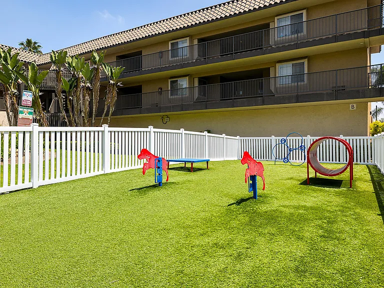 ORO Apartments — Photo 3