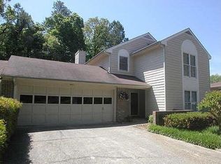 4471 Village Dr, Dunwoody, GA 30338