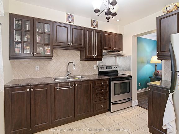 5th image of 45 Hansen Rd N #39