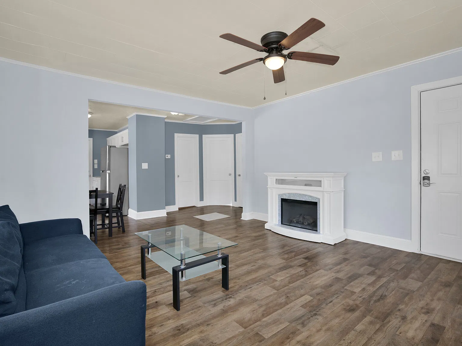 2 bed, 918 sqft, $1,200 — Photo 4