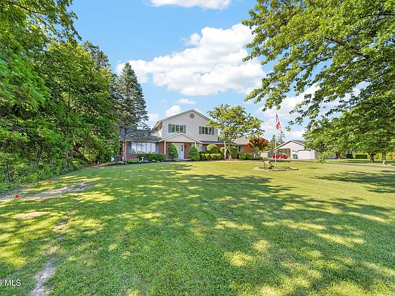 4th image of 19245 Brillhart Rd