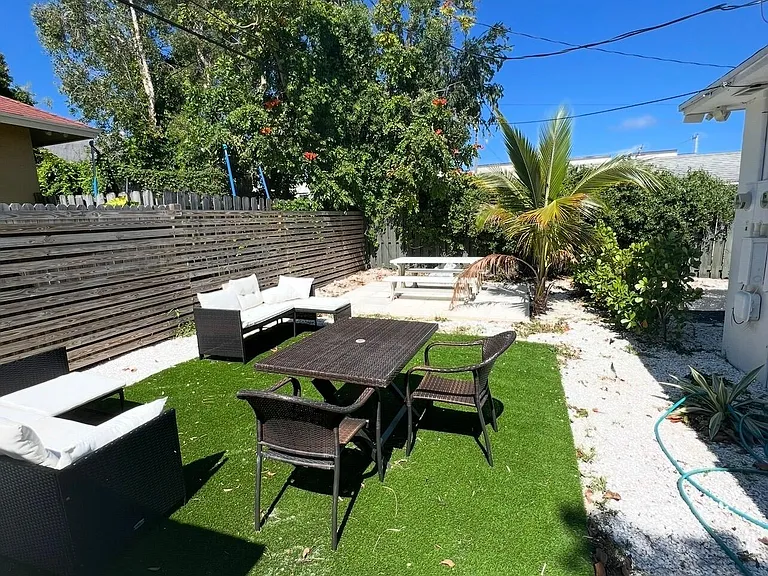 427 Conniston Rd #B — Photo 10