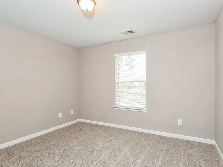 602 Fieldcrest Dr — Photo 14