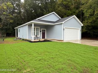 509 E Elizabeth St, Selma, NC 27576