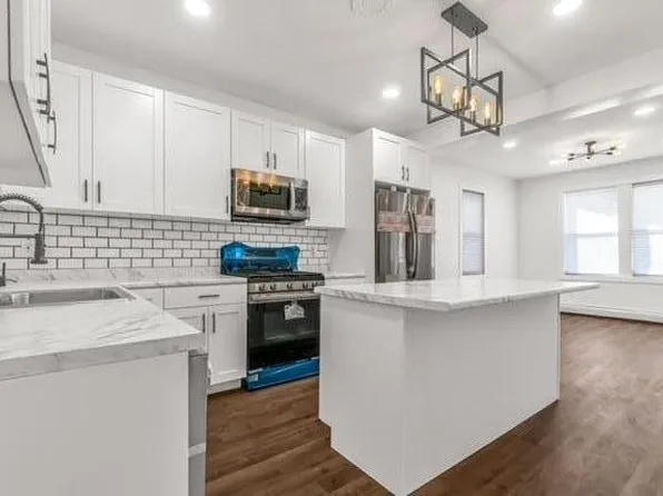 43 Ashmun St, Waterbury, CT 06705