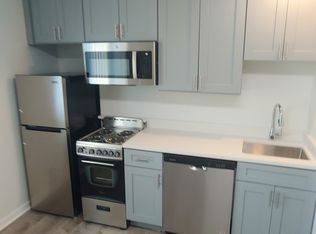 5355 S Lockwood Ave #101, Chicago, IL 60638