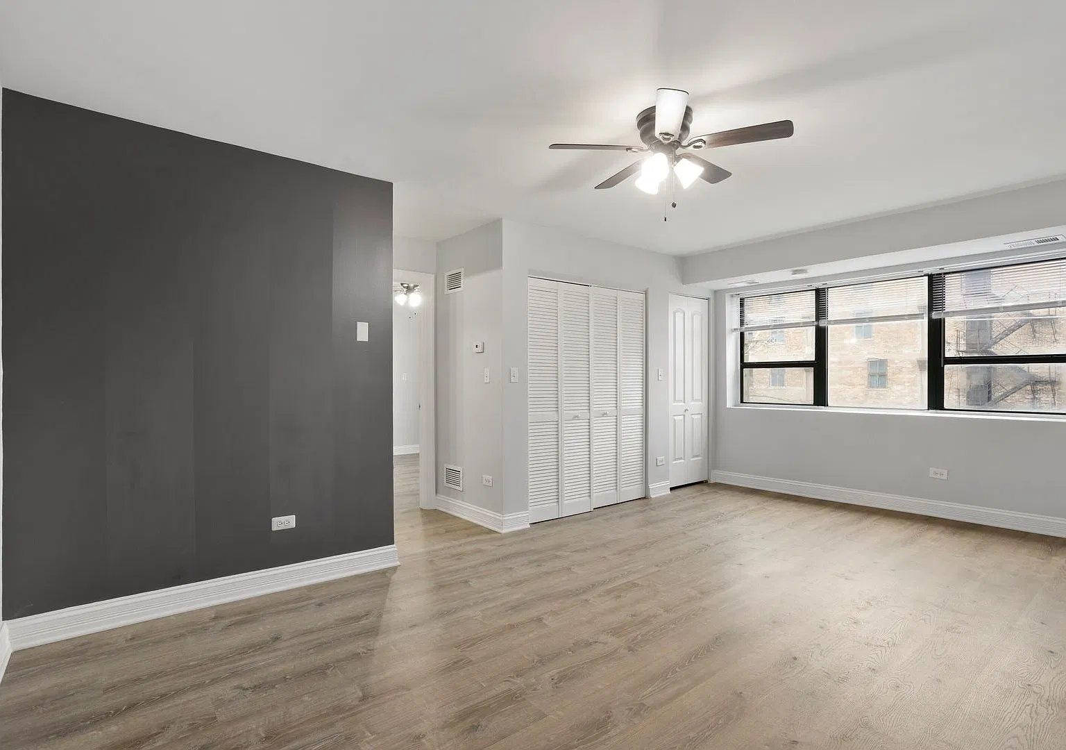7616 N Marshfield Ave — Photo 4