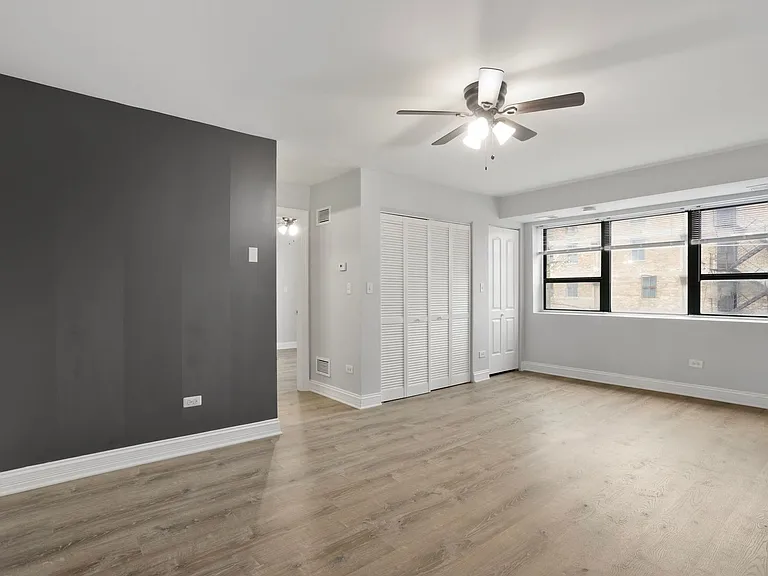 7616 N Marshfield Ave — Photo 41