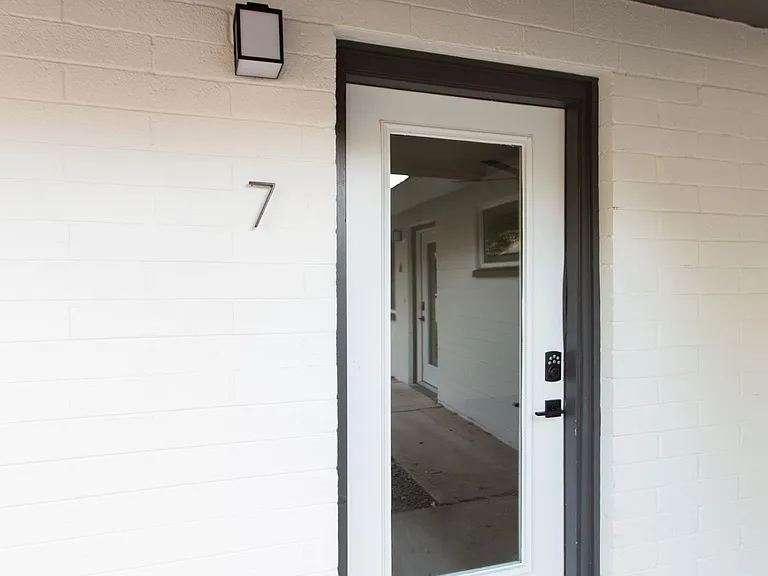 2302 N 29th Pl — Photo 20