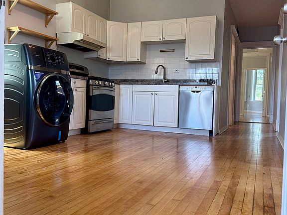 4th image of 1833 N Sawyer Ave APT 1