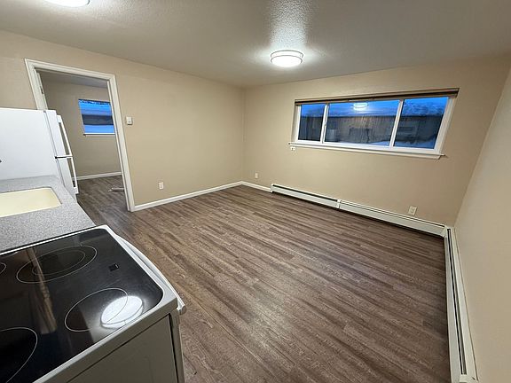 2nd image of 3907 Carolina Dr APT 6