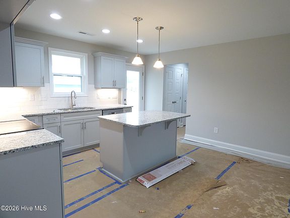 5th image of 244 Rae Street