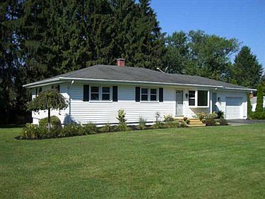 5th image of 1304 Brentwood Dr