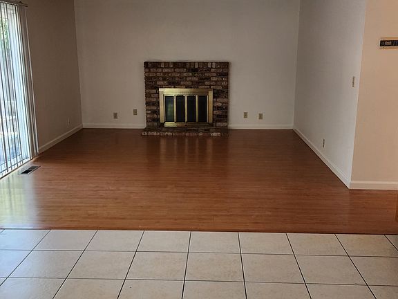 4th image of 6552 Fifewood Ct