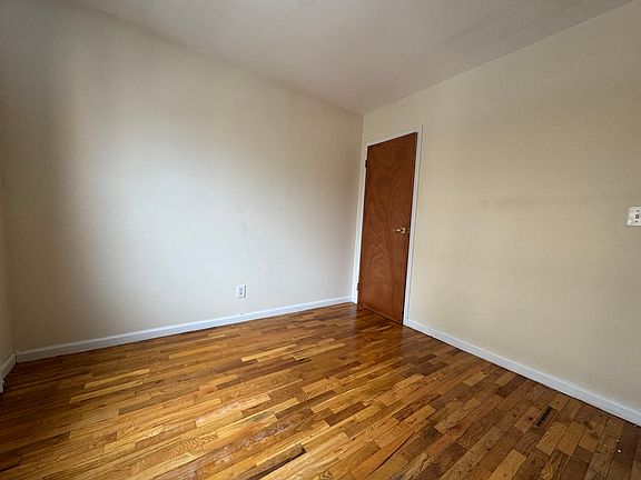 5th image of 205 Himrod St APT 19