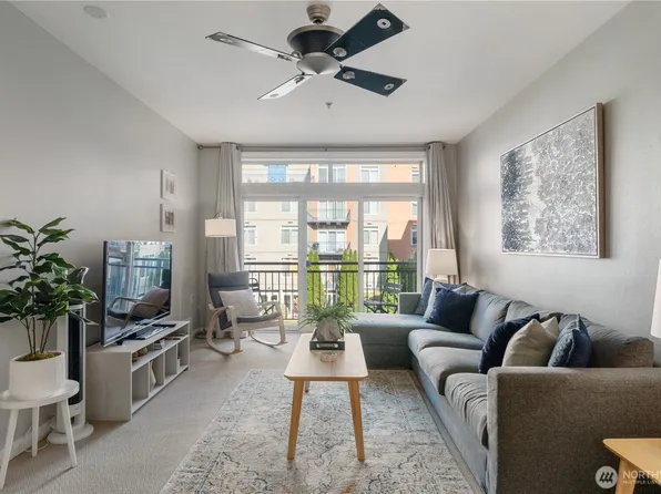 2414 1st Avenue #525, Seattle, WA 98121