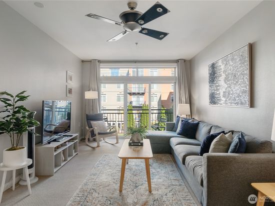 2414 1st Avenue #525, Seattle, WA 98121