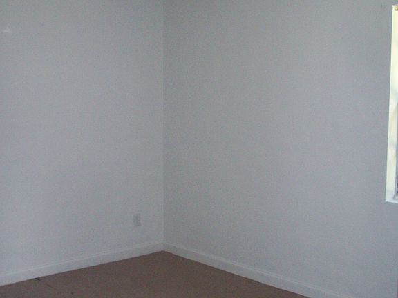 2nd image of 2903 Buddys Ln