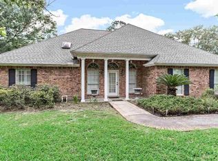 165 Rose St, Bridge City, TX 77611