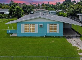 9850 SW 166th St, Miami, FL 33157