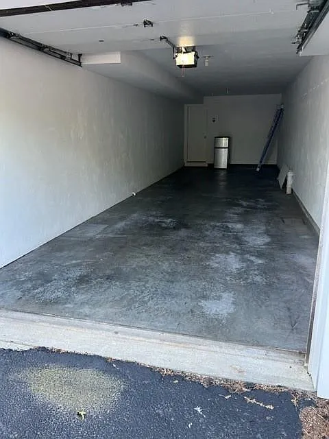 Building Photo - 677 Metacom Ave #61