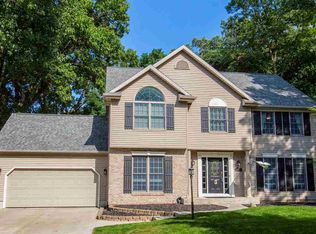 10711 Pine Cone Ct, Granger, IN