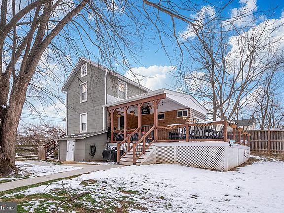 3rd image of 101 Clear Ridge Rd