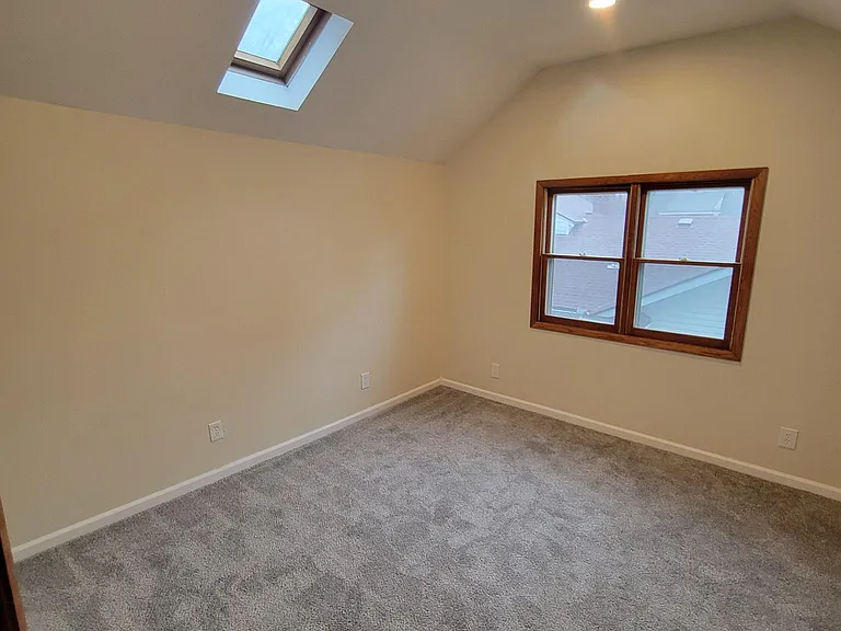 1047 N Coolidge Ave — Photo 43