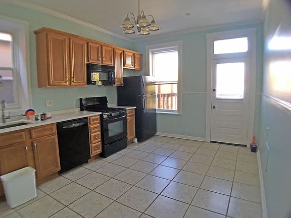 5th image of 4125 Juniata St #2F