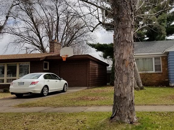 2nd image of 1032 27th Ave N