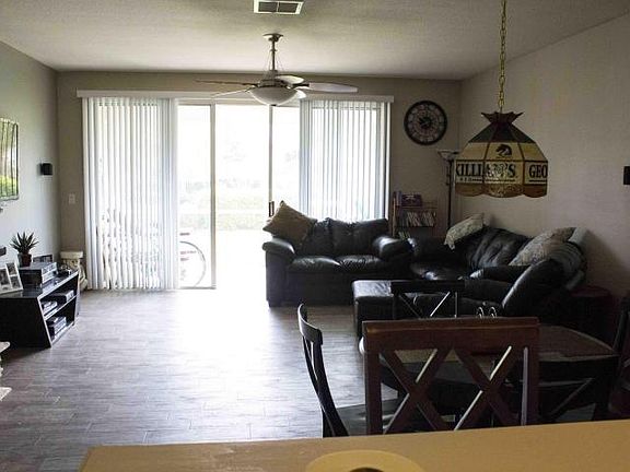2nd image of 4105 Crownwood Dr