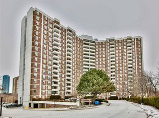 20 Edgecliff Golfway #815, Toronto, ON M3C 3A4
